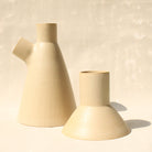 Die Karaffe Tablino der genueser Künstlerin Martina Geroni mit einem abnehmbare Deckel, der zugleich eine Tasse ist.